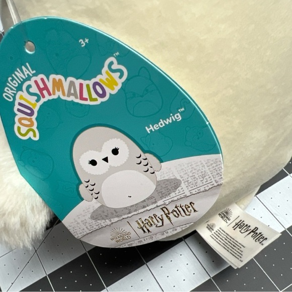 Squishmallows Harry Potter Hedwig the Owl White 8” - Picture 4 of 10